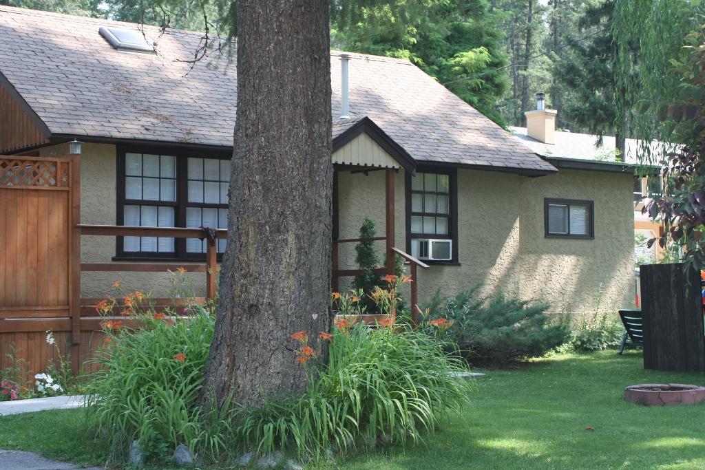 Camp Beverly Hills Christina Lake, BC Resort and Campground